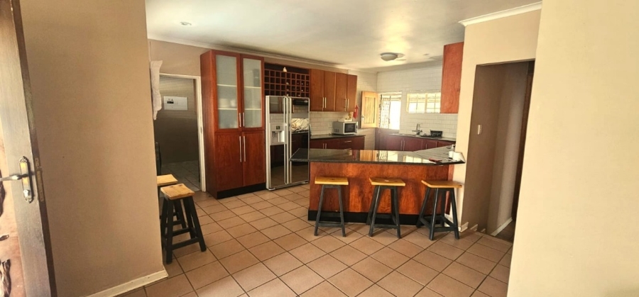 To Let 3 Bedroom Property for Rent in Safari Gardens North West